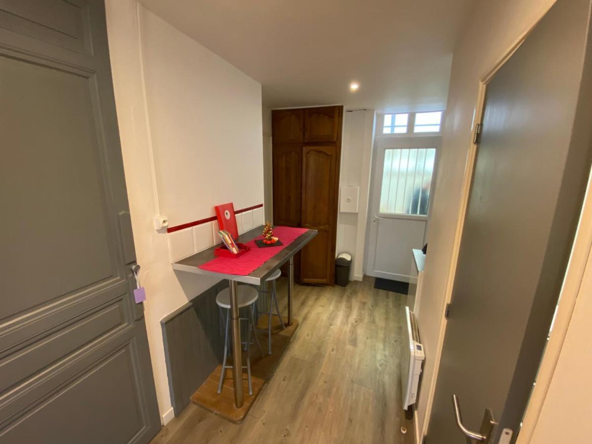 Apartament Les Coquelicots Wifi Troyes Zewnętrze zdjęcie